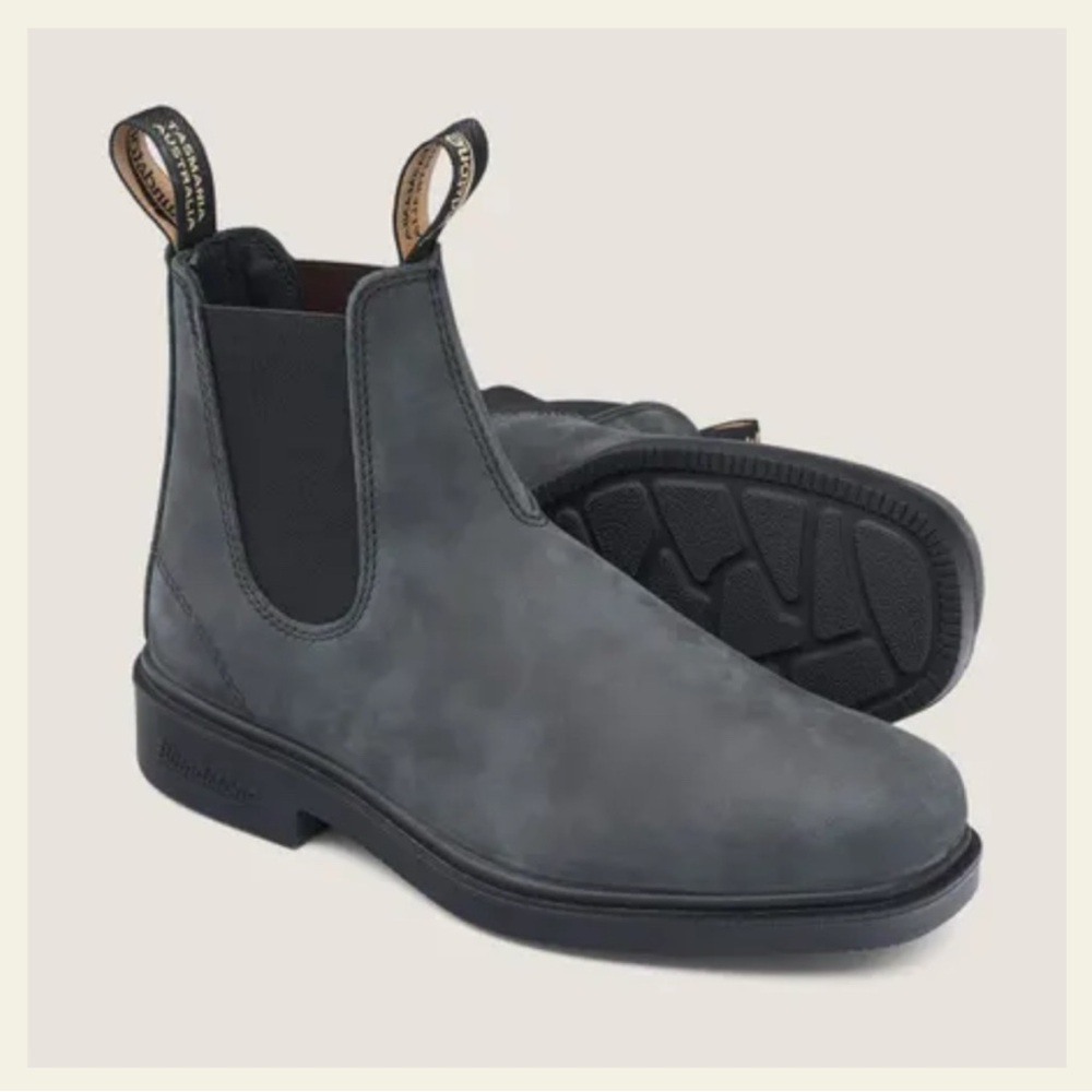 WOMEN'S BLUNDSTONE DRESS CHELSEA BOOTS - Rustic Black (#1308)